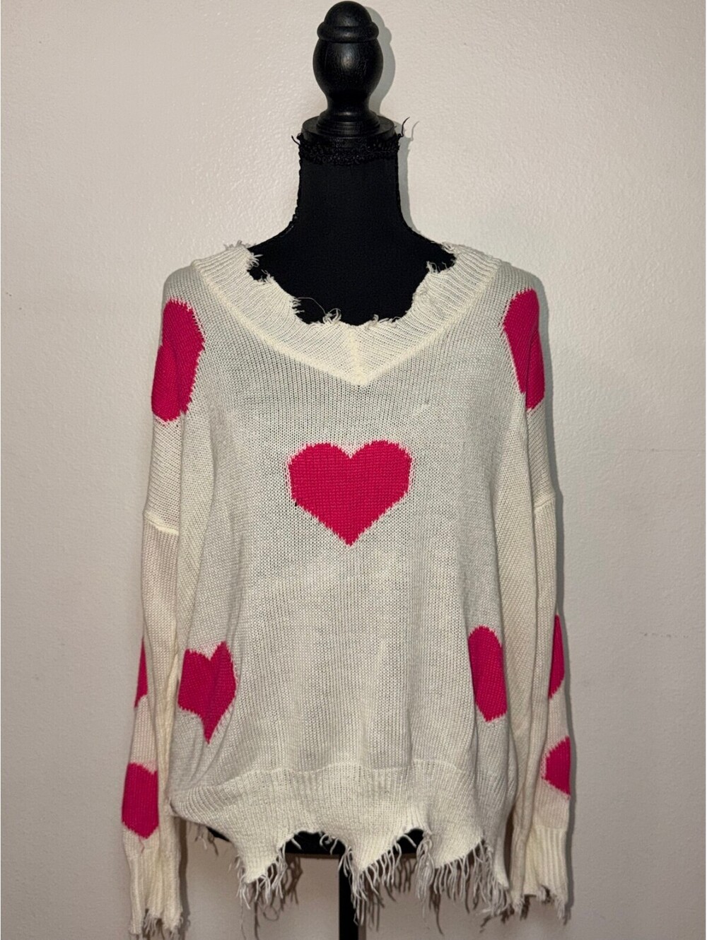Main Strip Cream Heart Distressed Sweater M Fall